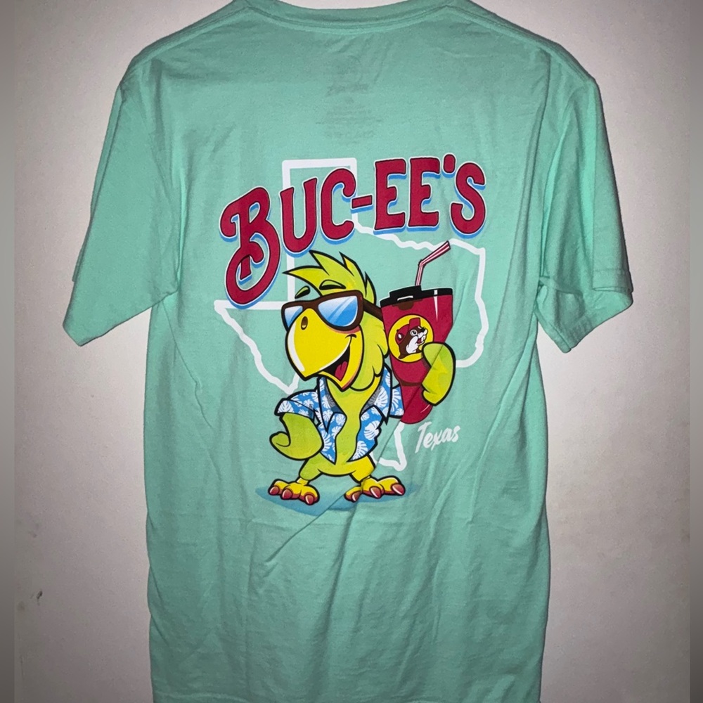 Buc-ees shirt